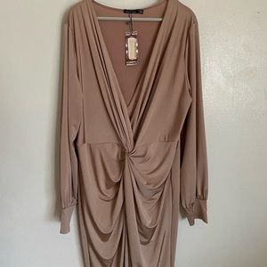 Boohoo Twist Front Plunge Midi Dress